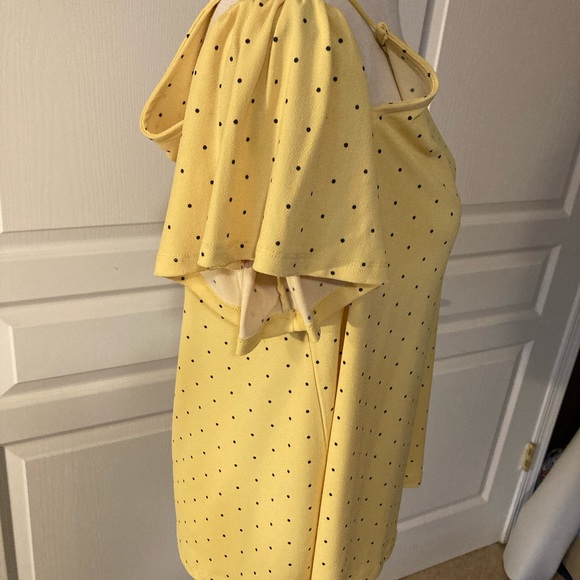 NWT! INC Yellow Polka Dot cold shoulder blouse - Picture 4 of 5